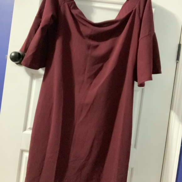 Artisan fashion off the shoulder dress - Picture 1 of 2